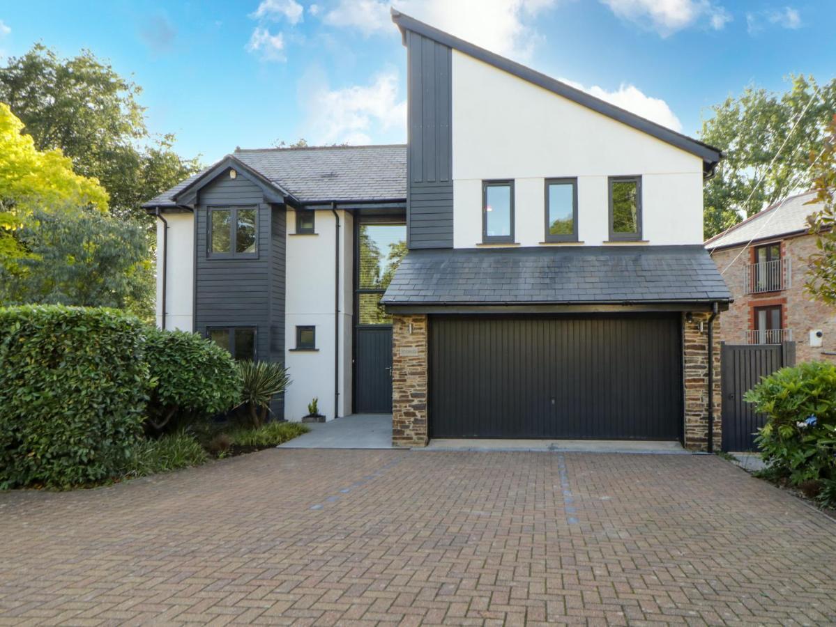 Iroko Villa Torpoint Luaran gambar