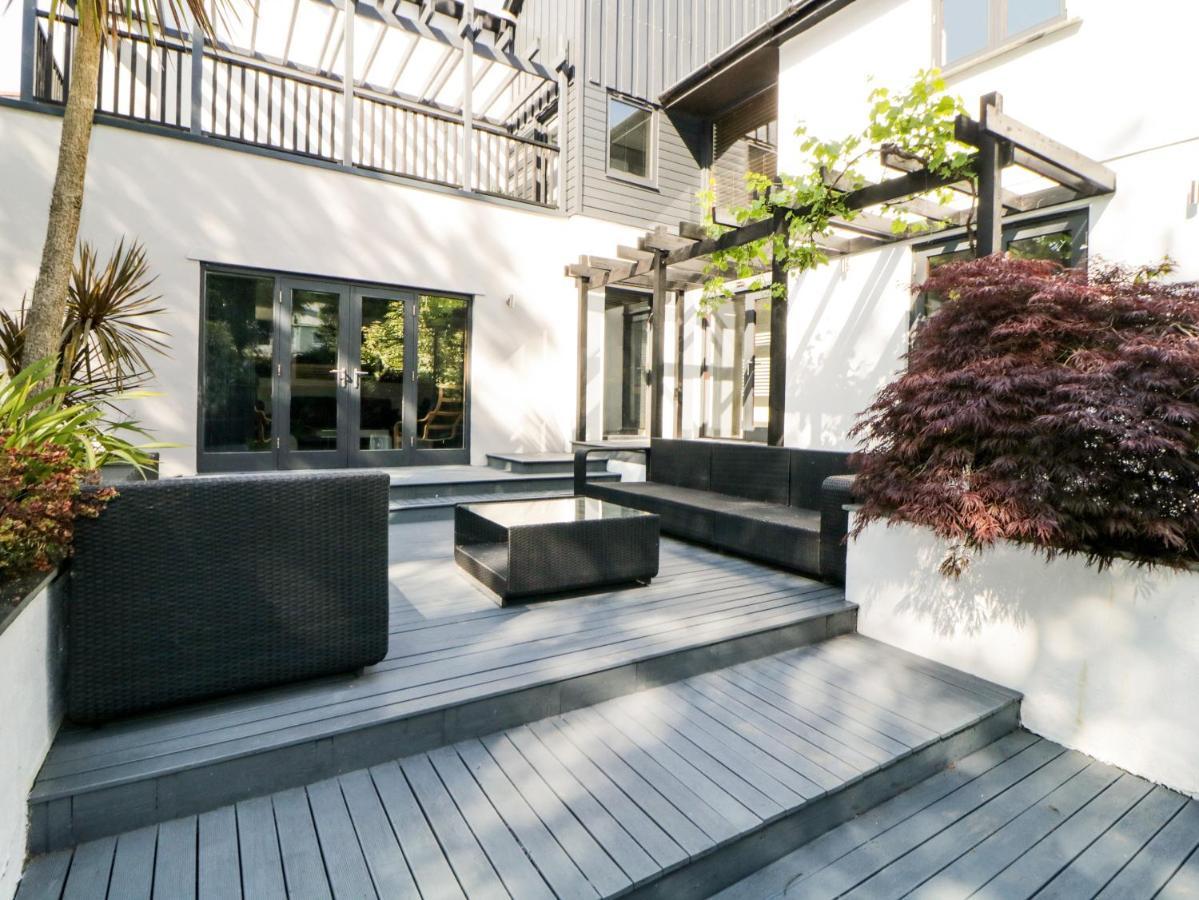 Iroko Villa Torpoint Luaran gambar